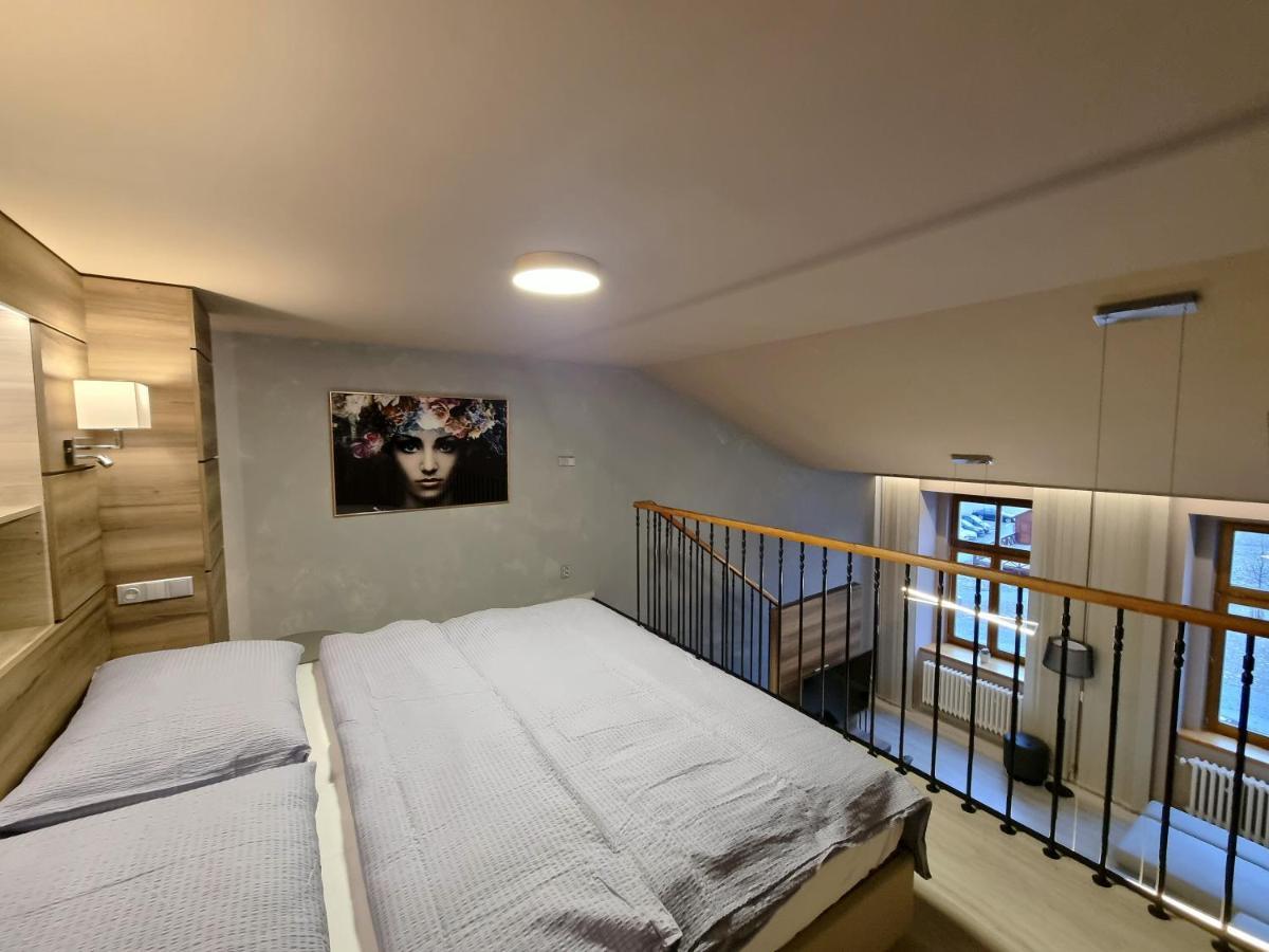 Apartmány Etenia Kadaň Kültér fotó