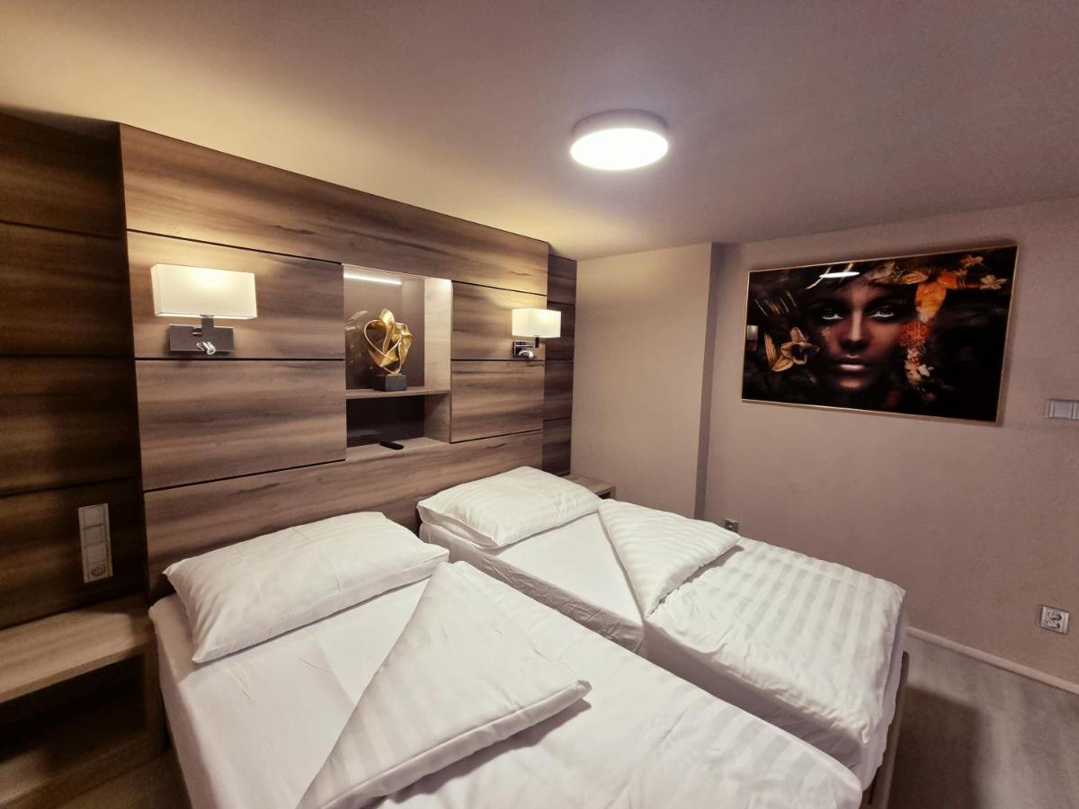 Apartmány Etenia Kadaň Kültér fotó