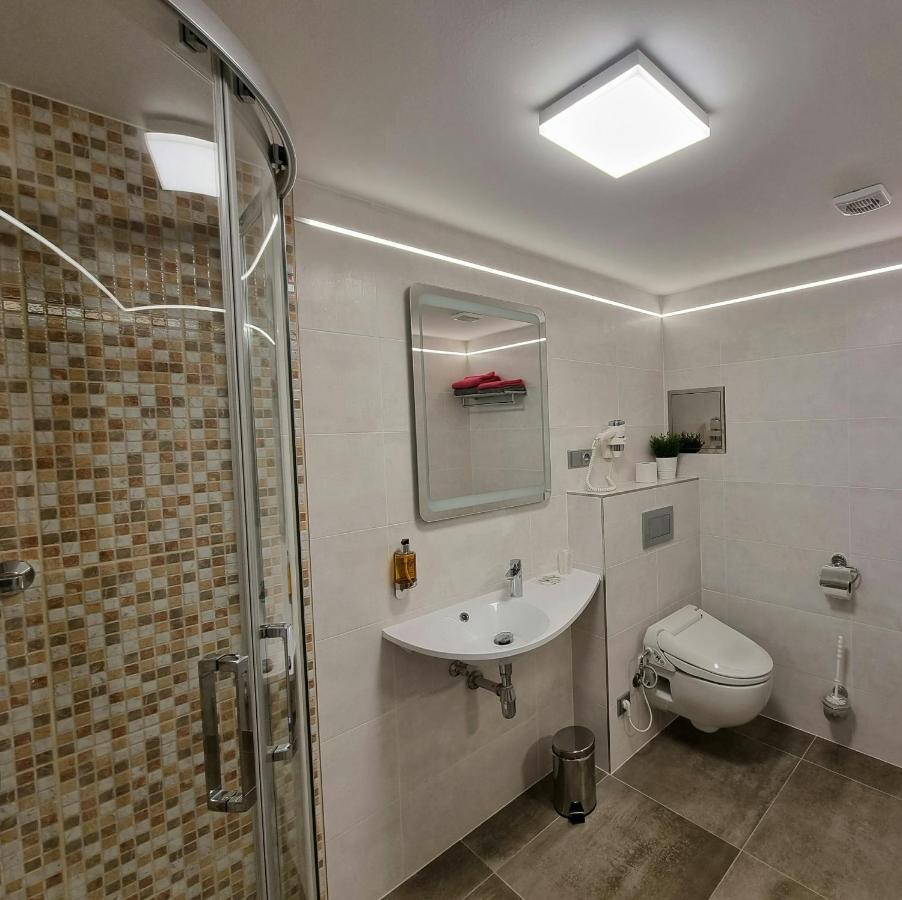 Apartmány Etenia Kadaň Kültér fotó