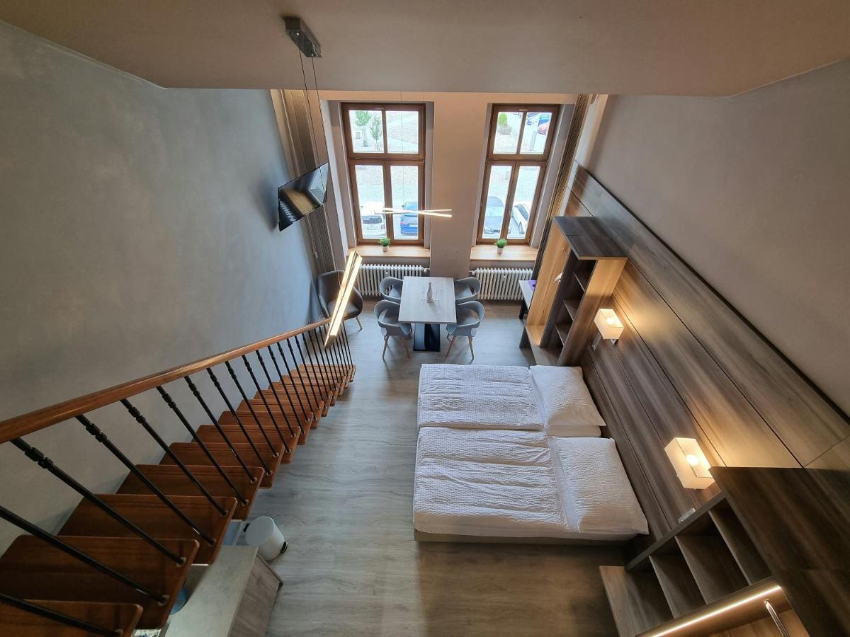 Apartmány Etenia Kadaň Kültér fotó