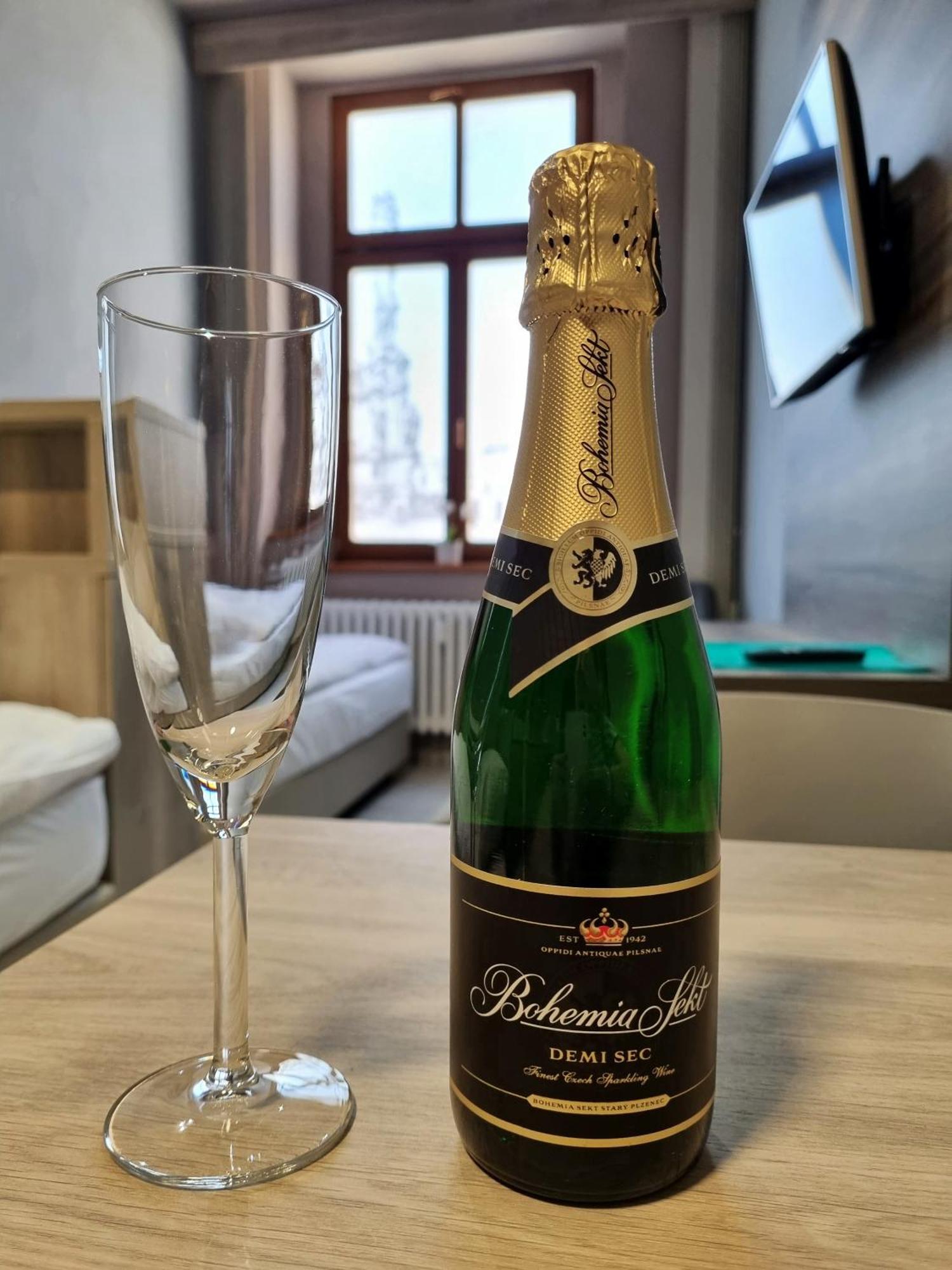 Apartmány Etenia Kadaň Szoba fotó