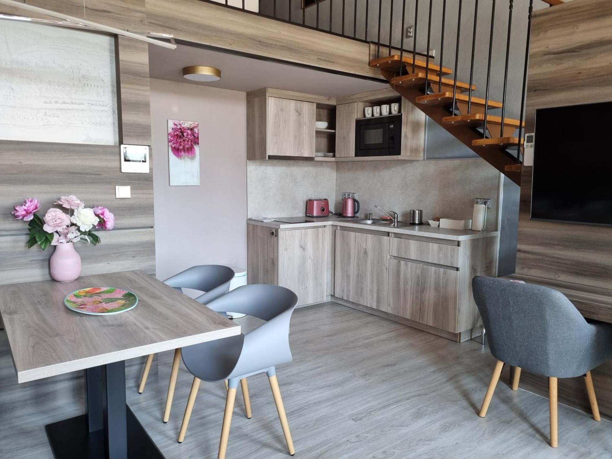 Apartmány Etenia Kadaň Kültér fotó